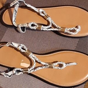 ❤Montego Bay Sandals.Bundle any 2 $15 items for $25.❤